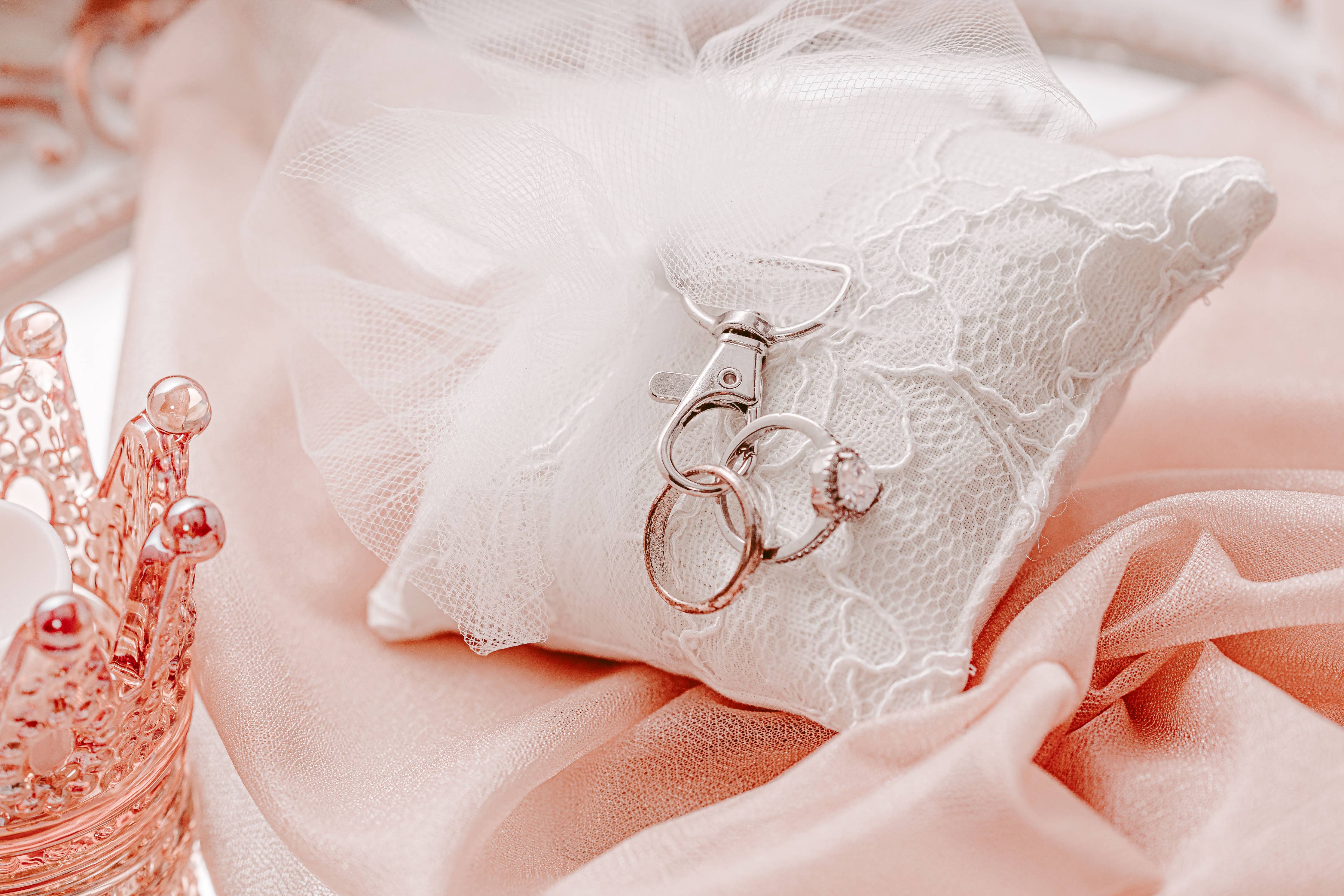 Wedding Ring Bearer Pillow For Collar